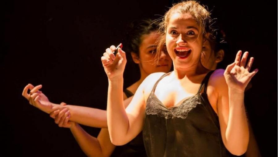 Todas as sesións desenvolveranse no Salón Teatro, a partir das 21.00 horas