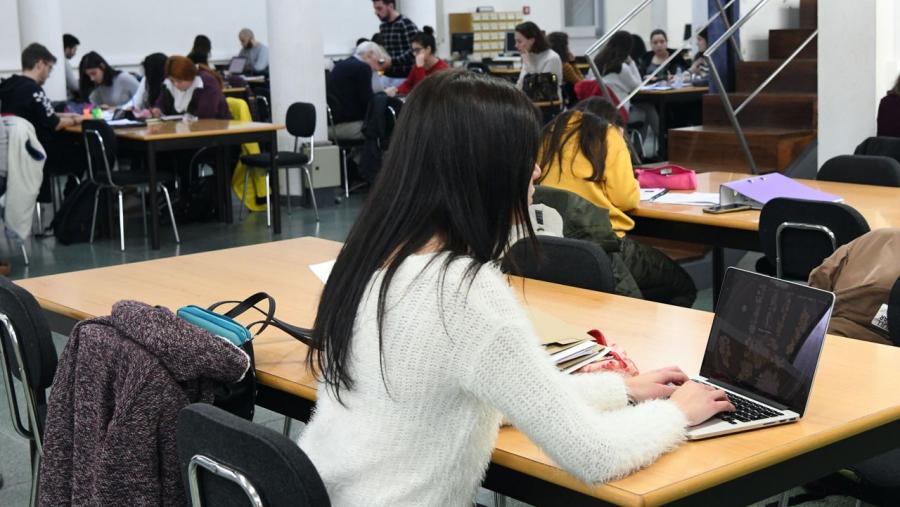 Ágora edítase en soporte exclusivamente dixital no Portal Dixital de Revistas da USC. FOTO: Santi Alvite