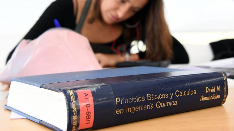 A BUSC elaborará listaxes para todas as áreas de coñecemento. Imaxe de arquivo. FOTO: Santi Alvite