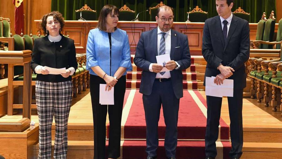 De esquerda a dereita, Dulce García, María José López Couso, Antonio López e Jacobo Limeres. FOTO: Santi Alvite
