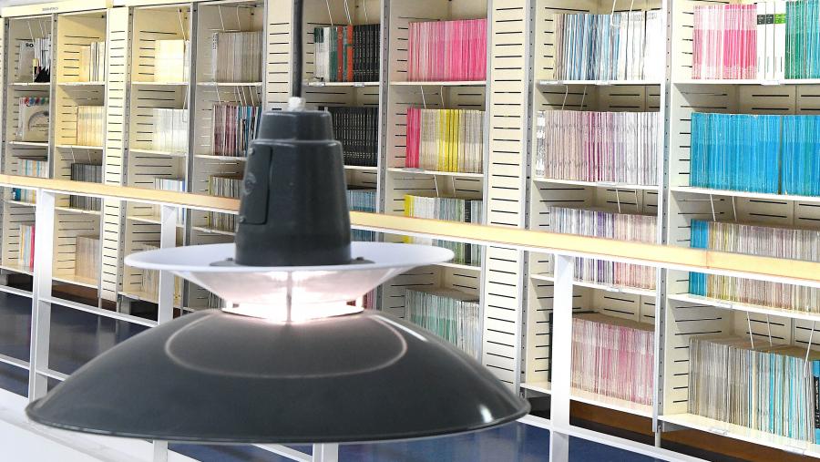 Antes de realizar esta selección de fontes transversais, a Biblioteca Universitaria realizou diferentes escolmas por áreas de coñecemento. FOTO: Santi Alvite