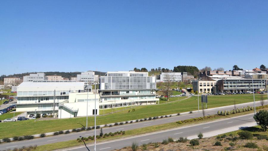 O reitor manifestou o seu convencemento de que a incorporación de melloras no eido tecnolóxico pode e debe potenciar unha ensinanza presencial. FOTO: Santi Alvite