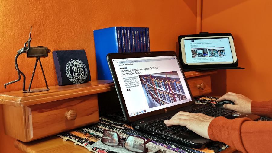 Pódese solicitar cita para recibir asesoramento laboral a través de videoconferencia. FOTO: Santi Alvite