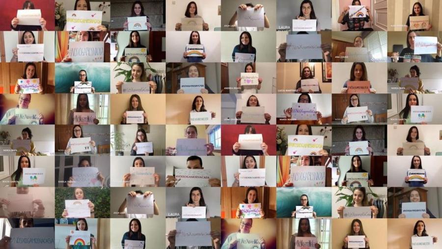 As pezas son subidas a YouTube onde xa contan con centos de subscritores