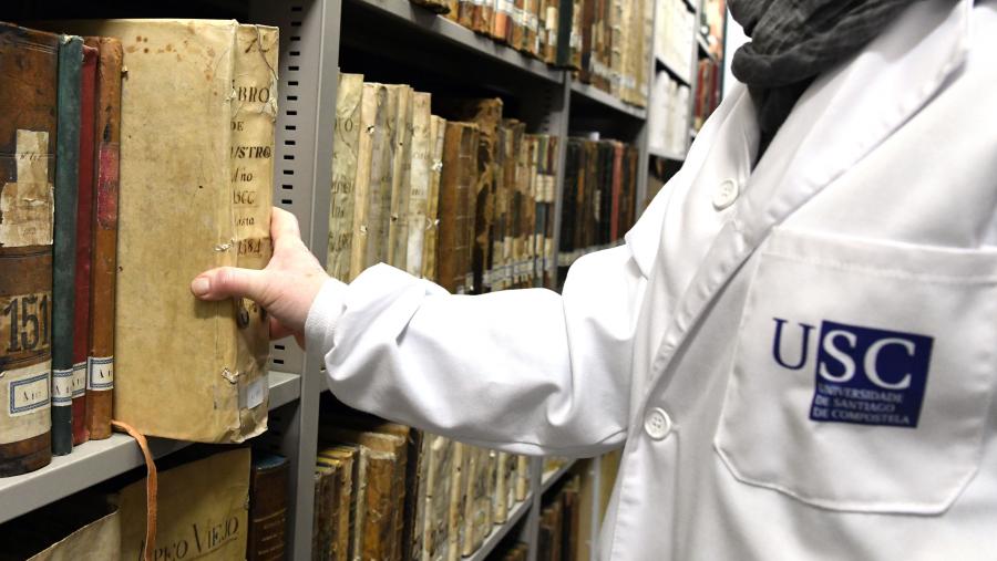 Mediante esta mostra, preténdese poñer de manifesto o papel dos arquivos no 'Empoderamento das Sociedades do Coñecemento'. FOTO: Santi Alvite