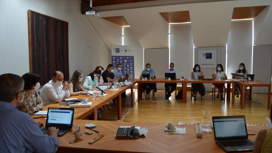 Reunión do pleno do Consello Social na Vicerreitoría de Coordinación do Campus de Lugo