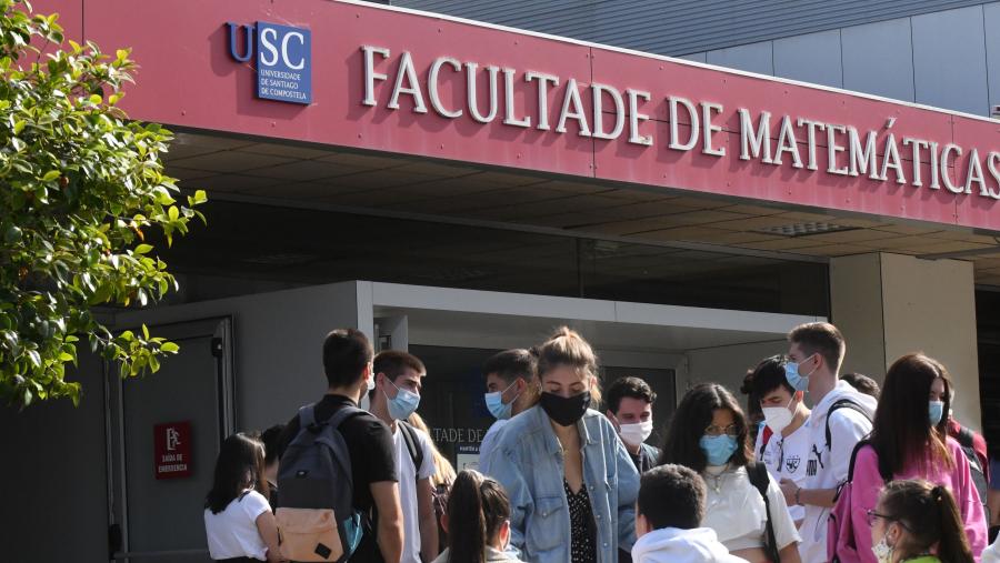 A Facultade de Matemáticas estivo representada por primeira vez este ano na IMC. Foto: Santi Alvite