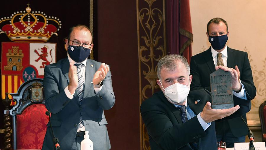 Costa Rico comezou a súa intervención recoñecendo a súa “teimosía na defensa da lingua e da cultura”. FOTO: Santi Alvite