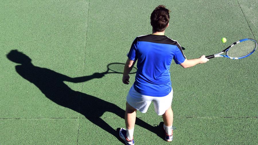 Ás pistas accederase pola porta lateral, respectando a distancia interpersoal. FOTO: Santi Alvite