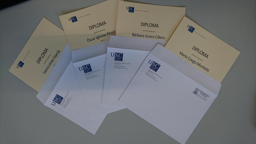 Diplomas dos gañadores da última convocatorio dos premios da Comisión de Normalización Lingüística de Veterinaria