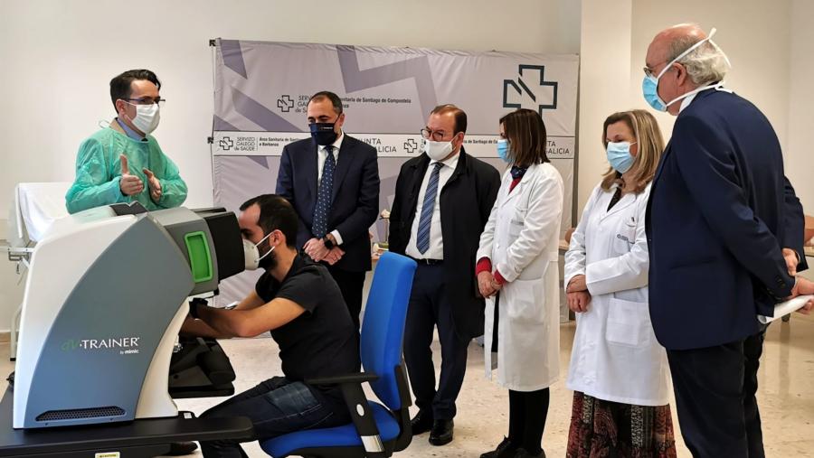 Recrear unha situación clínica nunha contorna virtual facilita a aprendizaxe en condicións de total seguridade. FOTO: Santi Alvite