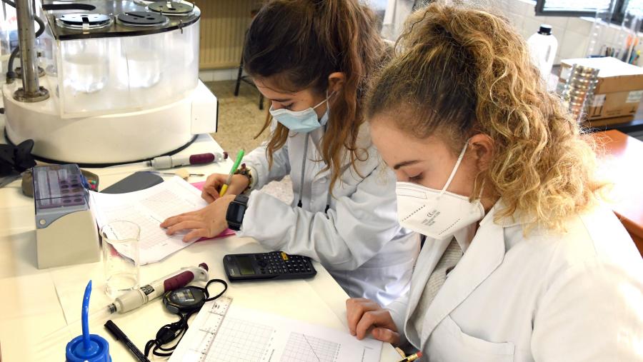 O Día Internacional da Muller e a Nena na Ciencia celébrase o 11 de febreiro. FOTO: Santi Alvite