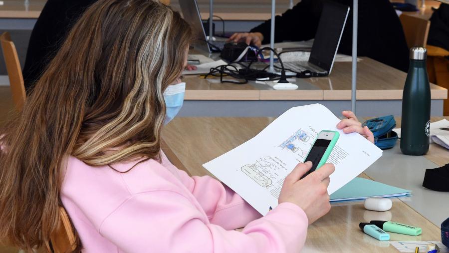 O ILG afondará, nos vindeiros anos, nas interaccións establecidas a través das redes sociais e das plataformas de comunicación de texto e voz. FOTO: Santi Alvite