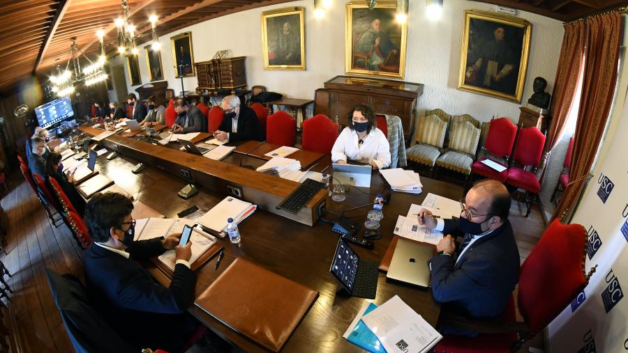 No seu conxunto, a planificación económica busca transformar a USC nunha universidade “máis competitiva no cambiante escenario actual, máis moderna e ao servizo da comunidade universitaria e da sociedade”, tal e como destacou o reitor Antonio López. FOTO: Santi Alvite