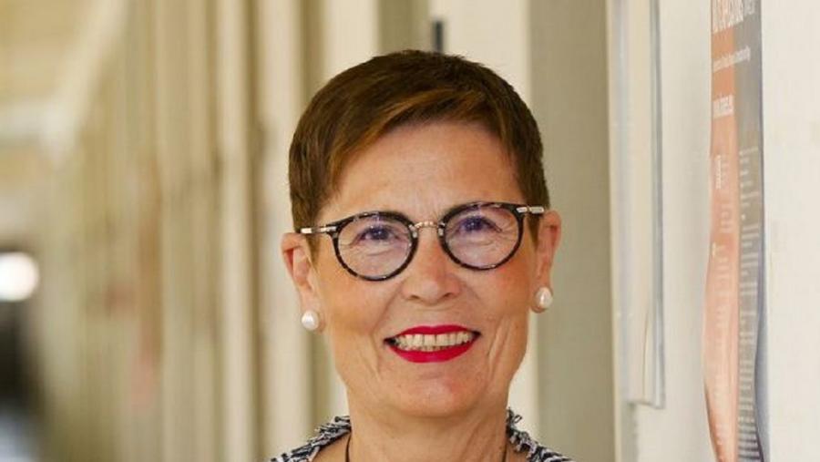 Teresa Fanego foi catedrática de Filoloxía Inglesa e, dende 2018, é profesora emérita