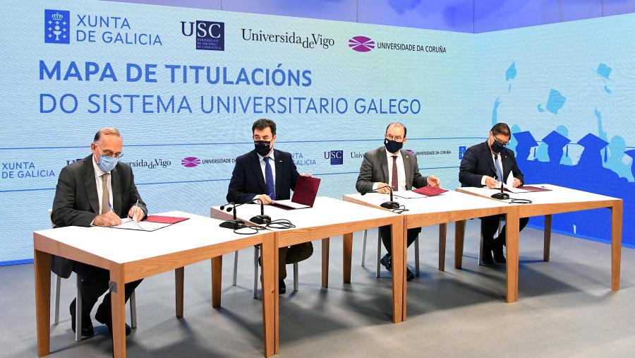 De esquerda a dereita, Manuel Reigosa, Román Rodríguez, Antonio López e Julio Abalde. FOTO: Santi Alvite