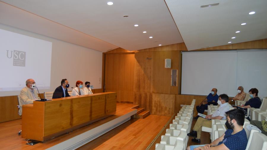 De esquerda a dereita, Juan Santos Yanguas, Jesús Varela Zapata, Tareixa Ferreiro e Dolores Dopico, na apertura do coloquio científico sobre a incidencia de Roma nas comunidades indíxenas