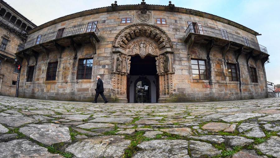 A reputación académica e o número de citacións do profesorado das súas diferentes facultades son dous dos parámetros nos que a USC acada unha puntuación máis alta nesta listaxe. FOTO: Santi Alvite