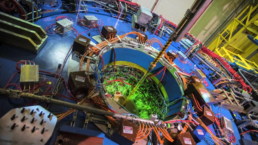Detector STAR no Relativistic Heavy Ion Collider 
