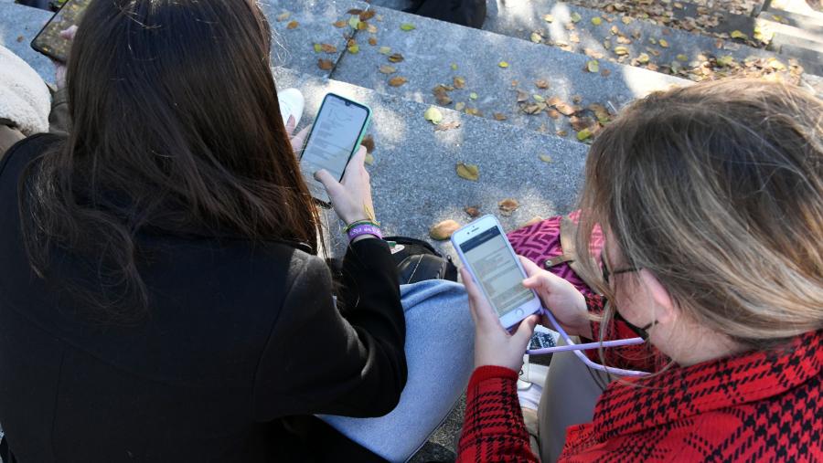 A Educación en liña chegou para quedar, constituíndo un novo desafío, non só a nivel tecnolóxico, senón tamén didáctico e vital se queremos que sexa unha ferramenta eficaz de aprendizaxe. FOTO: Santi Alvite