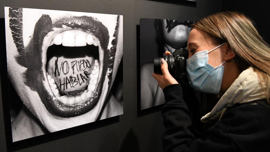 No acto inaugural, déronse a coñecer as obras premiadas nas distintas modalidades. FOTO: Santi Alvite