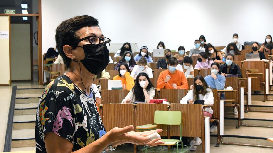 A USC abordará en 2022 a creación de máis de medio cento de prazas de profesorado axudante doutor. Foto: Santi Alvite