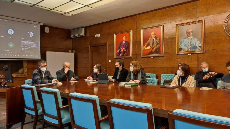 Teresa Amado Rodríguez é unha das responsables do volume