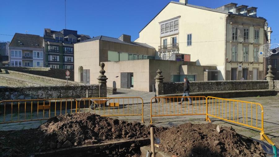 Intervención arqueolóxica desenvolvida no adro da catedral de Lugo