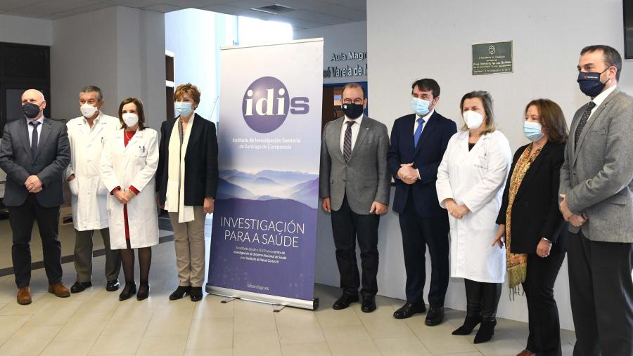 Os representantes do Instituto de Saúde Carlos III foron recibidos polos investigadores do  IDIS e outras personalidades do ámbito sanitario e docente. FOTO: Santi Alvite