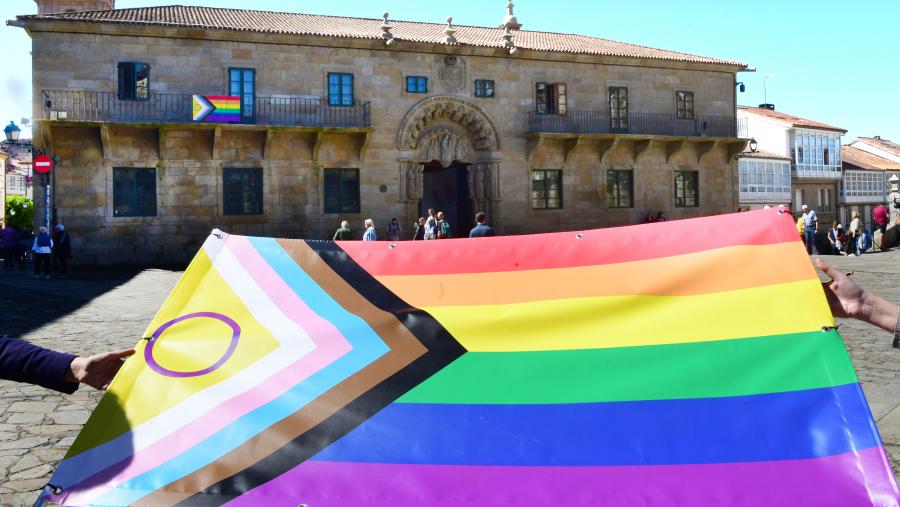 A USC conmemoria o Día Internacional do Orgulo LGTBIQ+. FOTO: Santi Alvite