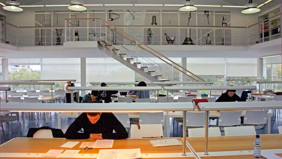 O prazo para a formalización de matrícula esténdese ata o 16 de setembro e as prazas iranse ocupando por orde cronolóxica. FOTO: Santi Alvite