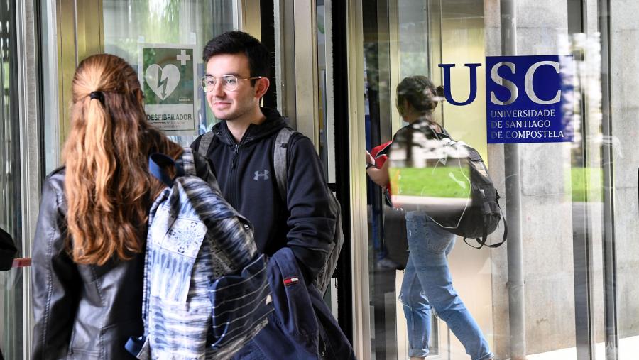 preto de medio cento de titulacións da Universidade de Santiago de Compostela esgotaron xa as prazas vacantes. Foto: Santi Alvite