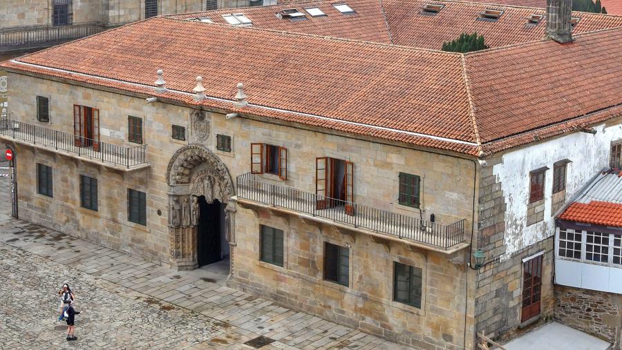 A USC manifesta o seu fondo pesar polo pasamento da profesora Benita Silva. FOTO: Santi Alvite