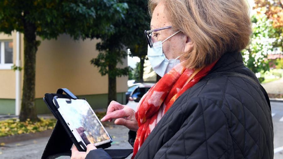 Os resultados preliminares tamén apuntaron, ao remate da intervención, cara a un mellor funcionamento físico. FOTO: Santi Alvite