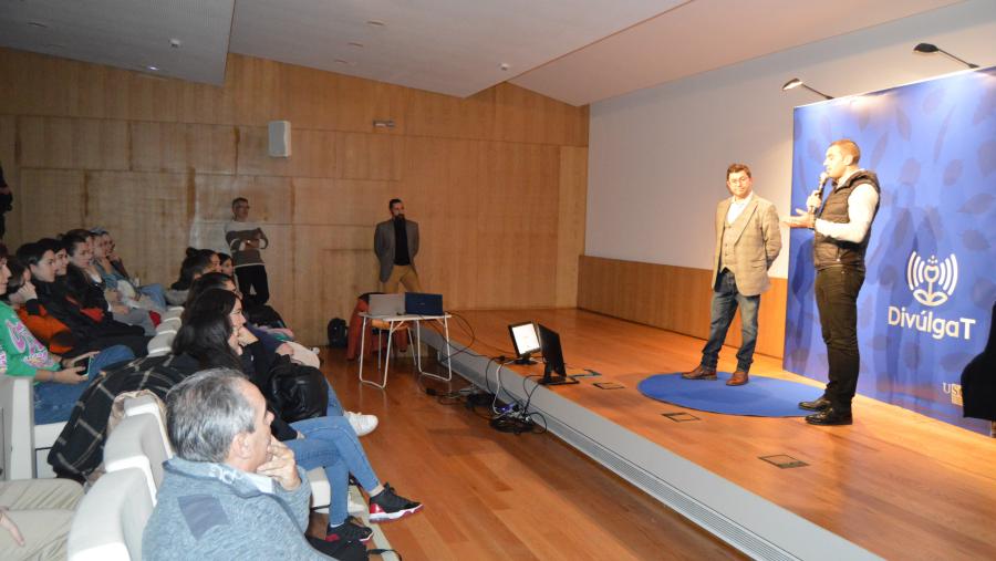 Francisco Fraga e Roberto Fernández, na apertura do 'DivúlgaT'