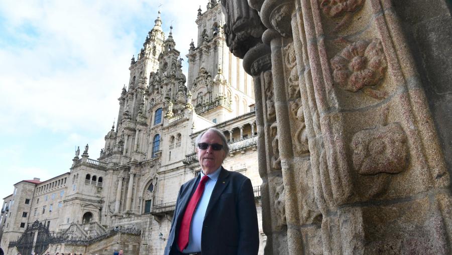 A visita á USC é a primeira que Whittingham realiza a Europa despois da concesión do Nobel. FOTO: Santi Alvite