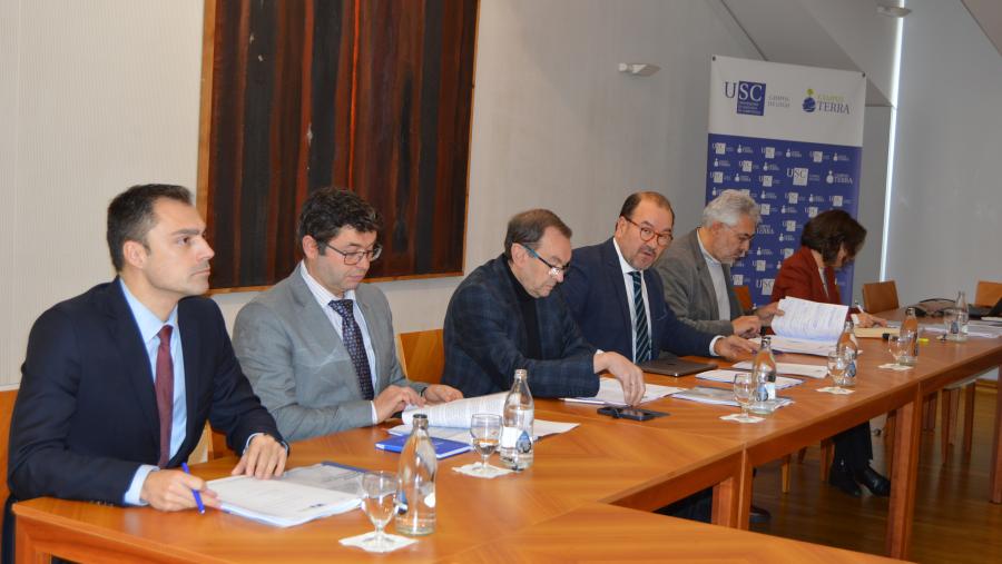 Rivera, Fraga, Díez de Castro, López, Fernández e López Mosquera, na reunión da Comisión Reitora do Campus Terra