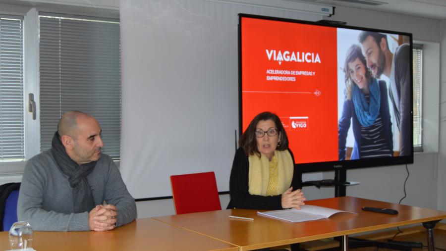 Manuel Aboal e Elvira López Mosquera, na presentción de ViaGalicia no edificio Cactus de Lugo