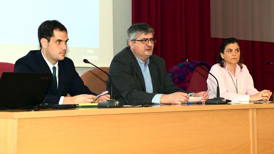 De esquerda a dereita, Isaac Gómez, Vicente Pérez e Covadonga Salgado. FOTO: Santi Alvite
