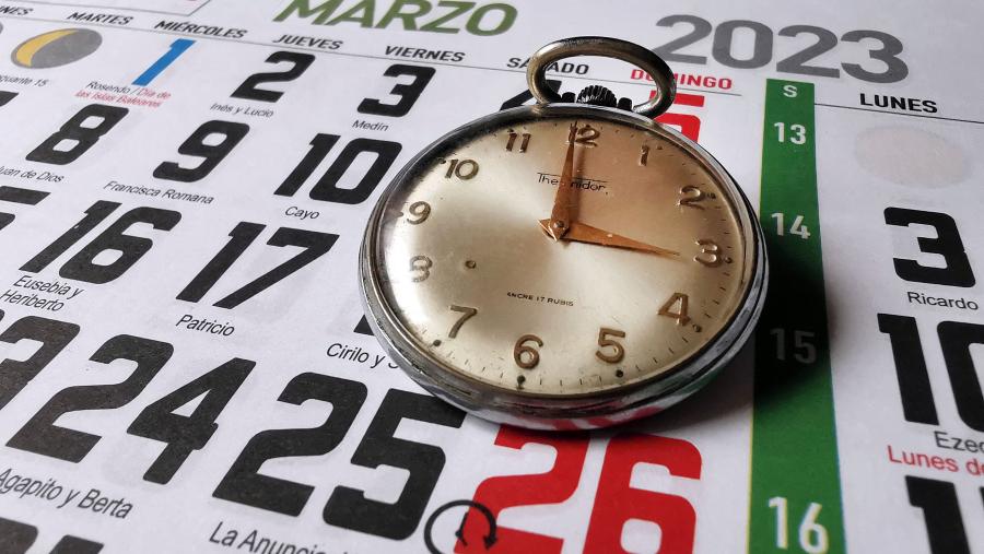 O cambio de hora en Europa realizarase o domingo, 26 de marzo, mentres que en Nova Zelandia, Australia e Chile terá lugar o domingo, 3 de abril. FOTO: Santi Alvite