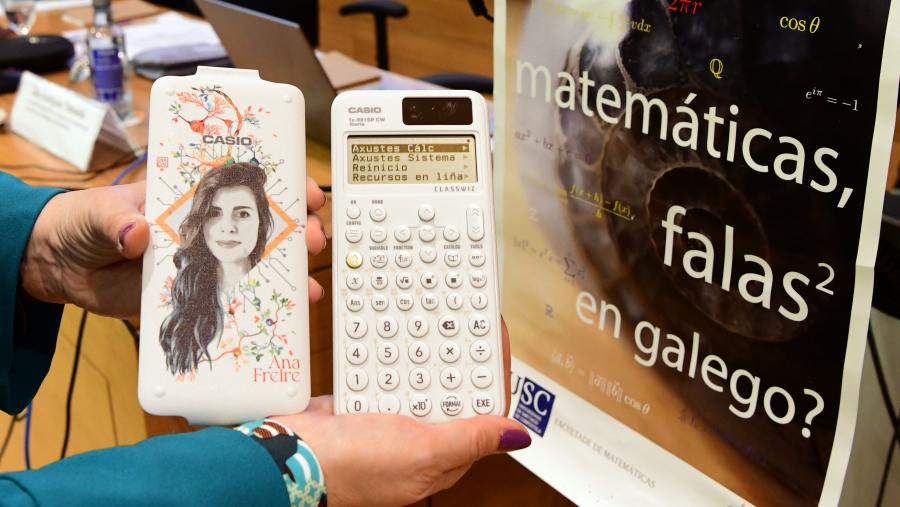 A imaxe de Ana Freire acompaña o novo modelo de calculadora. FOTO: Santi Alvite
