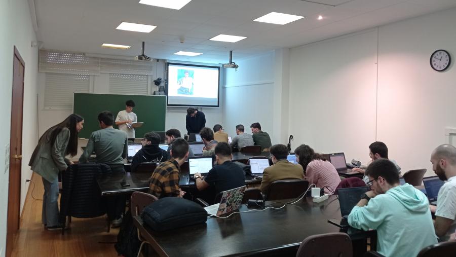 A sesión celebrouse na Sala de Xuntas da Facultade