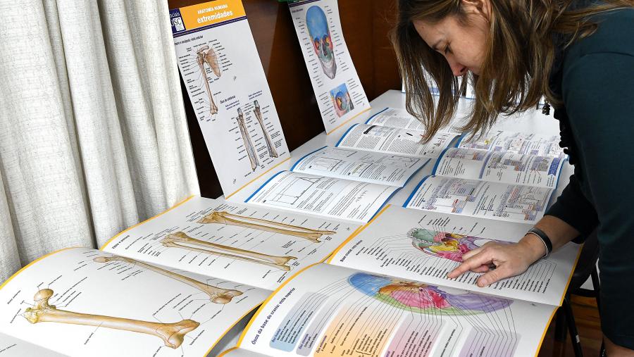 Poderá presentar propostas o Persoal Docente e Investigador da USC a título individual ou en grupos de ata un máximo de tres. FOTO: Santi Alvite