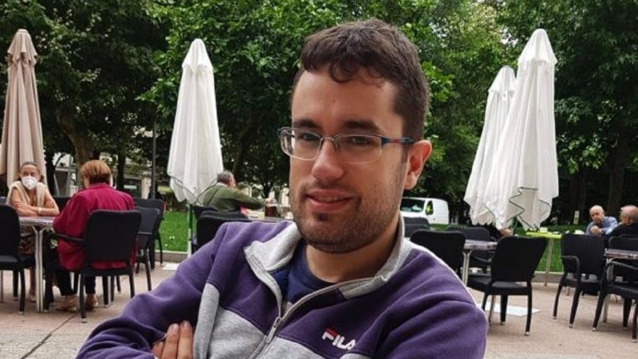 Óscar Rivero, natural de Xinzo de Limia, foi catro anos consecutivos membro do equipo galego na olimpíada matemática española e tres veces membro do equipo español nas olimpíadas matemáticas internacionais