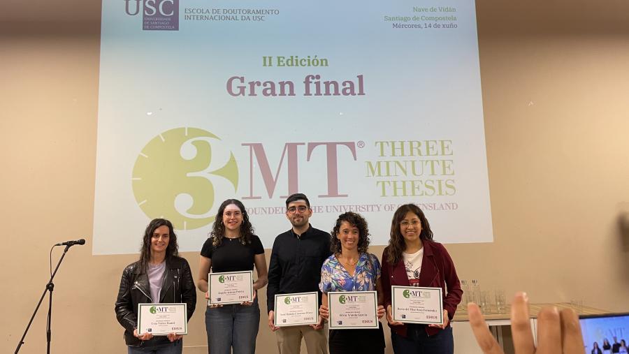 Estudantes que gañaron a segunda edición do certame 