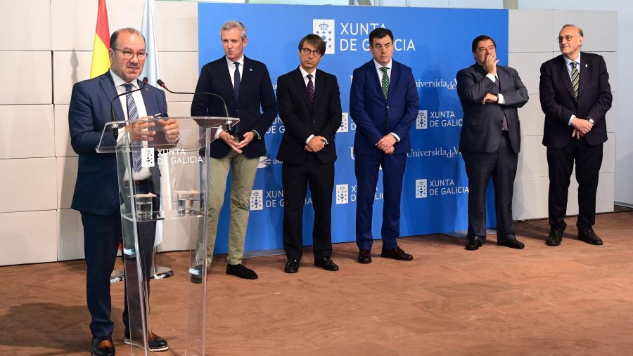 De esquerda a dereita, Antonio López, Alfonso Rueda, Miguel Corgos, Román Rodríguez, Julio Abalde e Manuel Reigosa. FOTO: Santi Alvite
