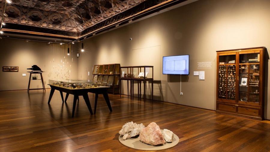 A mostra permanecerá aberta ata o 2 de setembro no Salón do Artesoado do Colexio de Fonseca. FOTO: MHN