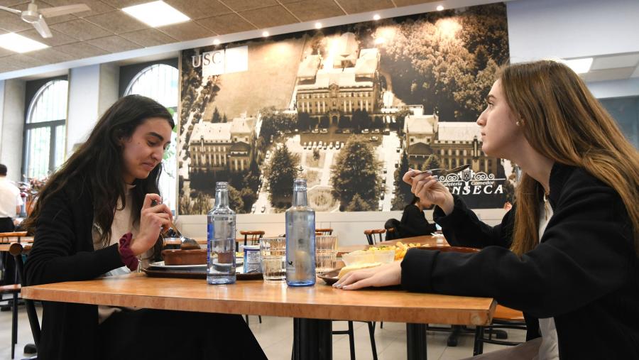 Para poder participar nesta convocatoria é preciso estar matriculado/a no curso 2023/24 en estudos conducentes á obtención dun título oficial de grao ou mestrado en calquera centro da USC. FOTO: Santi Alvite
