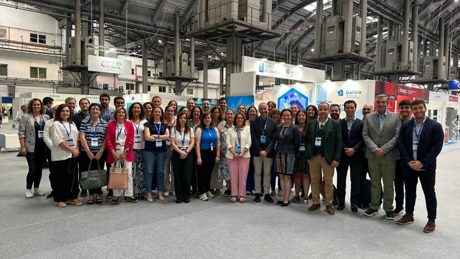 Foto de familia da delegación galega