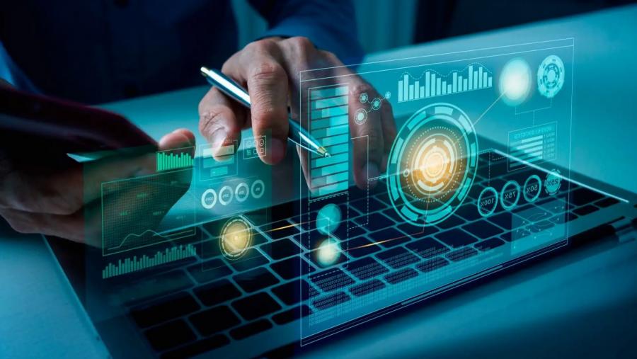 No eido da Transformación Dixital, xa se programaron neste ano 35 accións formativas para ambos os colectivos. IMAXE: CiTIUS